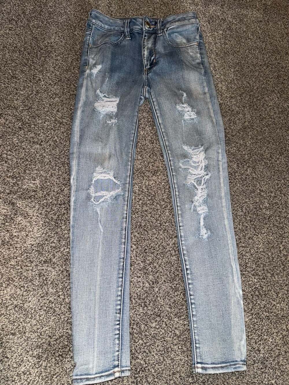 American Eagle Outfitters Super Stretch Distressed Skinny Jeans